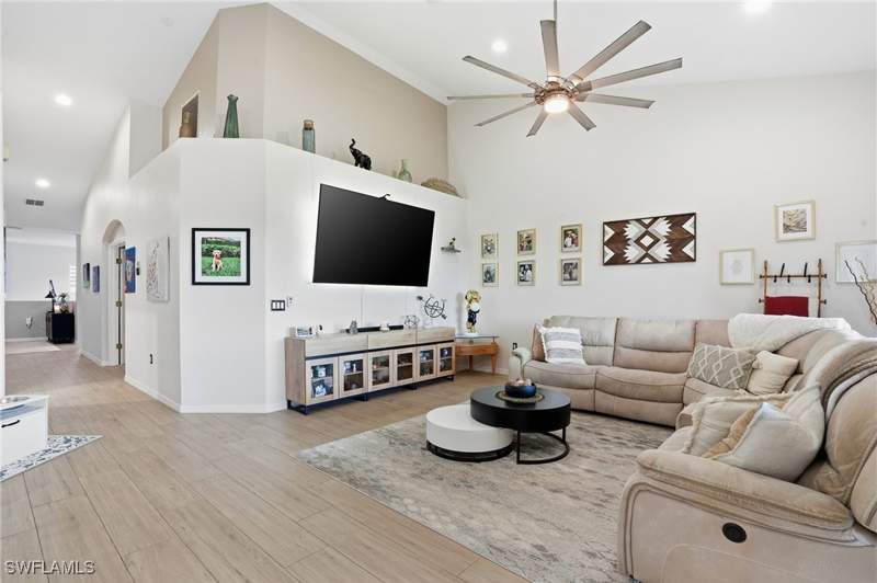 3 bedroom Condominium at 20070 Seagrove St 1907, Sabal Palm, Estero — photo 2