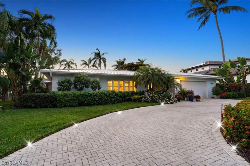 4 bedroom SingleFamilyResidence at 1795 Hurricane Harbor Ln, Coquina Sands, Naples — photo 3
