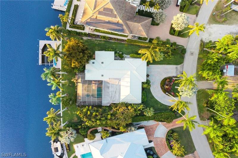 4 bedroom SingleFamilyResidence at 1795 Hurricane Harbor Ln, Coquina Sands, Naples — photo 4