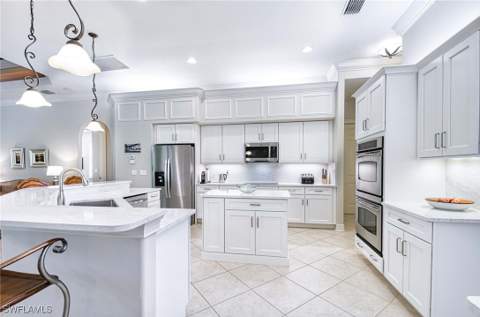 3002 Crayton Rd, Naples FL - photo 10 of 33