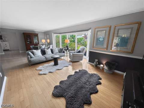 1030 Aqua Ln, Fort Myers FL - photo 10 of 41