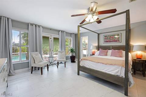 1030 Aqua Ln, Fort Myers FL - photo 13 of 41