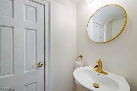 1030 Aqua Ln, Fort Myers FL - photo 20 of 41
