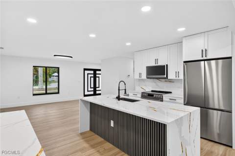 1433 Paloma Dr, Fort Myers FL - photo 10 of 27