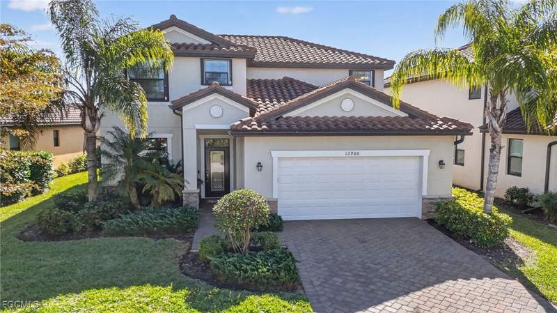 4 bedroom SingleFamilyResidence at 12960 Broomfield LN, HAMPTON PARK, Fort Myers — photo 2