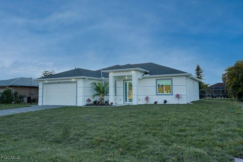 3 bedroom SingleFamilyResidence at 34 SE 23rd Pl, Cape Coral, Cape Coral — photo 3