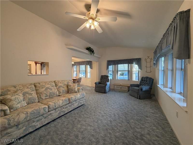 1 bedroom ManufacturedHome at 4680 Washington Way W, Riverwoods Plantation, Estero — photo 4