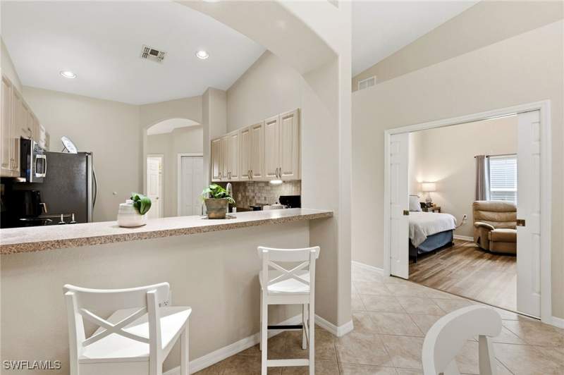 3 bedroom Attached at 6242 Mandalay Cir 55, Mandalay, Naples — photo 5
