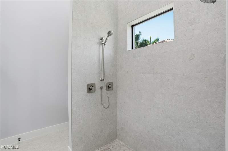 4 bedroom SingleFamilyResidence at 2819 SW 40Th St, Cape Coral, Cape Coral — photo 4