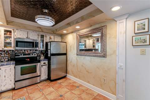 6672 Estero Blvd A511, Fort Myers Beach FL - photo 10 of 37