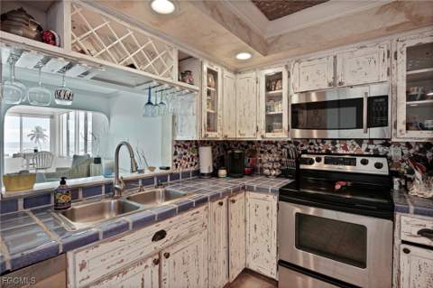 6672 Estero Blvd A511, Fort Myers Beach FL - photo 12 of 37