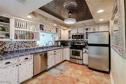 6672 Estero Blvd A511, Fort Myers Beach FL - photo 8 of 37