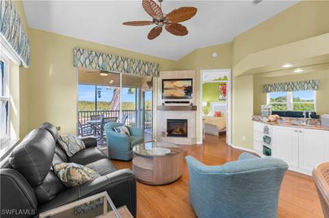 162 Newport Dr 1207, Naples FL - photo 12 of 48