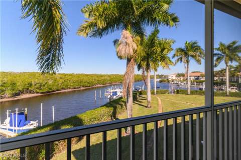 162 Newport Dr 1207, Naples FL - photo 17 of 48