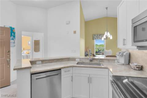 162 Newport Dr 1207, Naples FL - photo 8 of 48