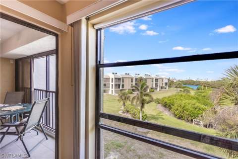 21420 Bay Village Dr 216, Fort Myers Beach FL - photo 20 of 32