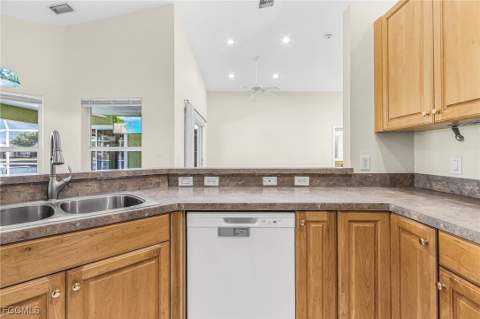 1503 NW 29th Pl, Cape Coral FL - photo 13 of 41