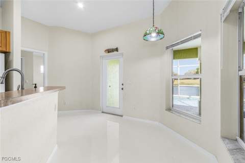 1503 NW 29th Pl, Cape Coral FL - photo 14 of 41