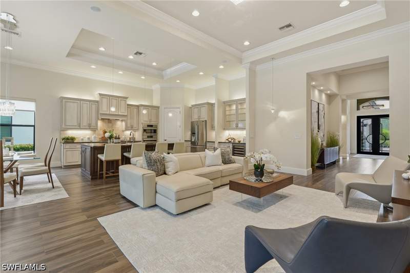 4 bedroom SingleFamilyResidence at 11821 Via Cassina Ct, Cassina, Miromar Lakes — photo 5