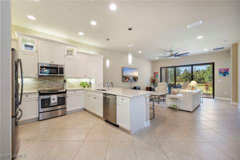 13315 Silktail Dr, Naples FL - photo 12 of 37
