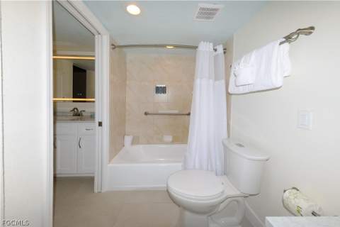 2255 W Gulf Dr 121, Sanibel FL - photo 15 of 29