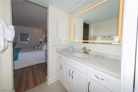 2255 W Gulf Dr 121, Sanibel FL - photo 17 of 29