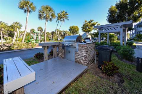 2255 W Gulf Dr 121, Sanibel FL - photo 19 of 29