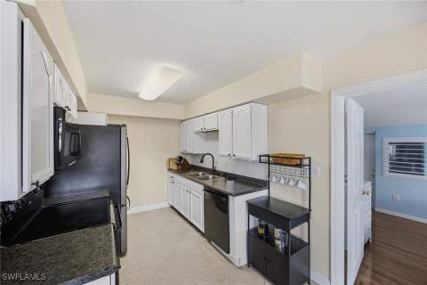 10690 Crockett St, Bonita Springs FL - photo 7 of 50