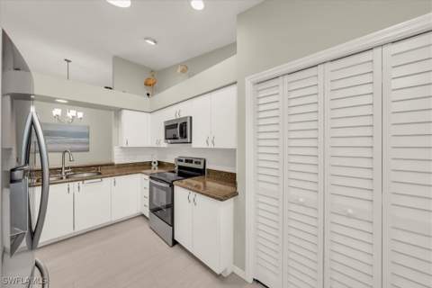 7320 Glenmoor Ln 2304, Naples FL - photo 9 of 50