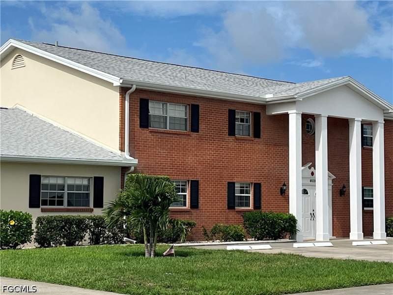 2 bedroom Condominium at 1356 Myerlee Country Club Blvd 2, Myerlee Country Club Estates North Condo, Fort Myers — photo 2