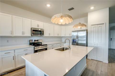 14175 Winding Cedar Way, Fort Myers FL - photo 13 of 50