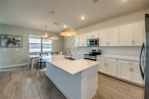 14175 Winding Cedar Way, Fort Myers FL - photo 15 of 50