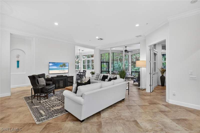 3 bedroom Condominium at 28540 Calabria Ct 101, Calabria, Naples — photo 5