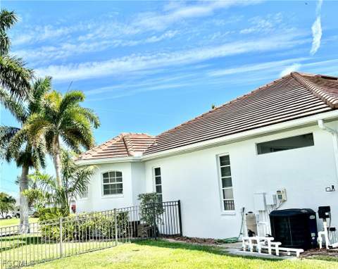 5422 SW 20th Ave, Cape Coral FL - photo 7 of 49