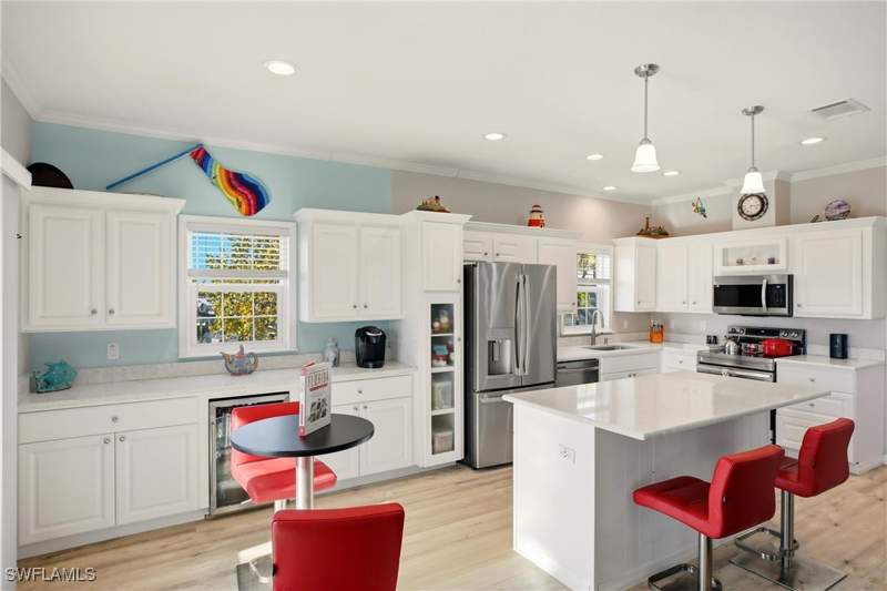 2 bedroom SingleFamilyResidence at 35 Emily Ln, Emily Lane Land Condo, Fort Myers Beach — photo 5