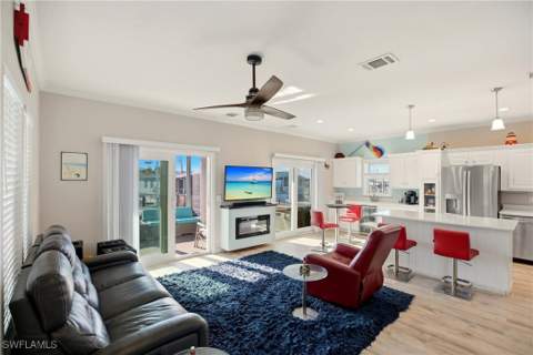 35 Emily Ln, Fort Myers Beach FL - photo 7 of 28