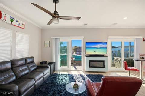 35 Emily Ln, Fort Myers Beach FL - photo 8 of 28