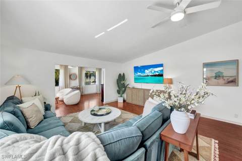 1285 Grand Canal Dr, Naples FL - photo 12 of 40
