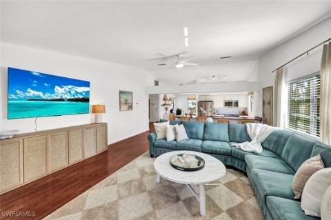 1285 Grand Canal Dr, Naples FL - photo 13 of 40