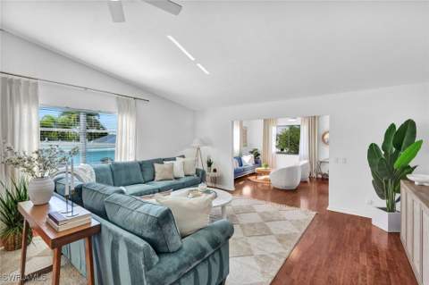 1285 Grand Canal Dr, Naples FL - photo 14 of 40