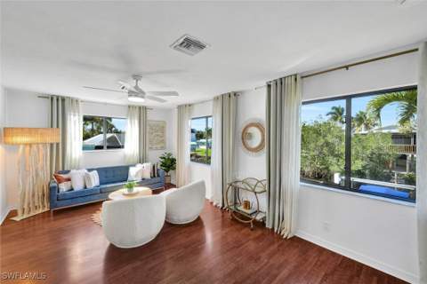 1285 Grand Canal Dr, Naples FL - photo 15 of 40