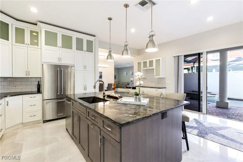 3 bedroom Attached at 5652 Kensington Loop, Bell Tower Park, Fort Myers — photo 2