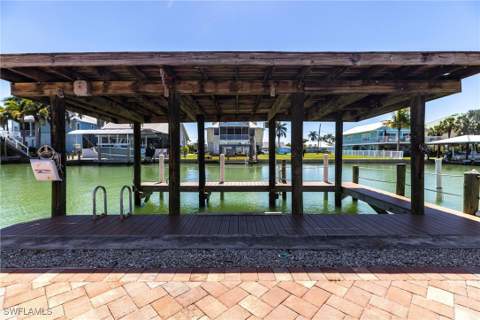 164 Trinidad St, Naples FL - photo 19 of 45