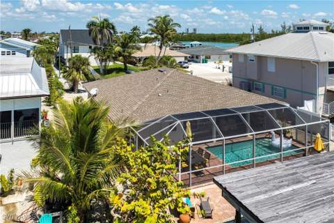 164 Trinidad St, Naples FL - photo 8 of 45