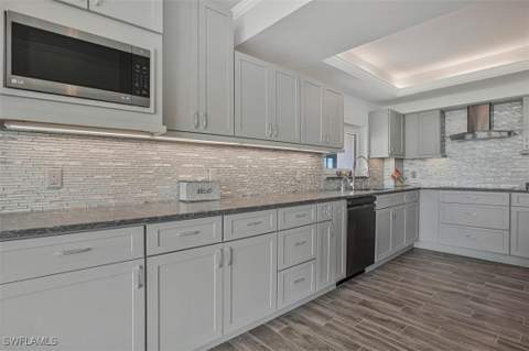 4031 Gulf Shore Blvd N 6B, Naples FL - photo 10 of 37