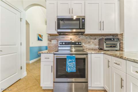 8622 Sumner Ave, Fort Myers FL - photo 11 of 49