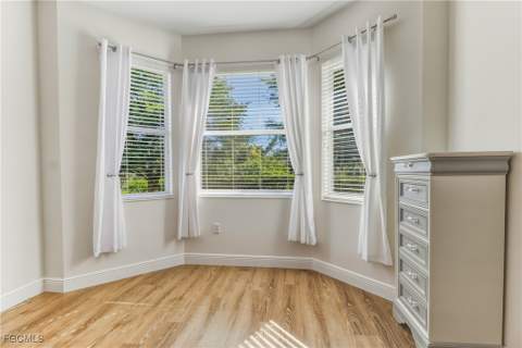 8622 Sumner Ave, Fort Myers FL - photo 21 of 49