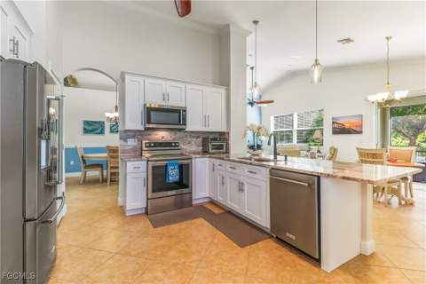 8622 Sumner Ave, Fort Myers FL - photo 9 of 49
