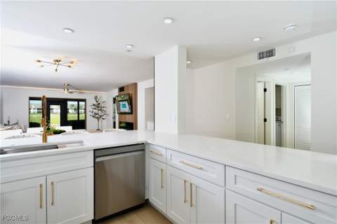 16290 Kelly Cove Dr 254, Fort Myers FL - photo 16 of 42