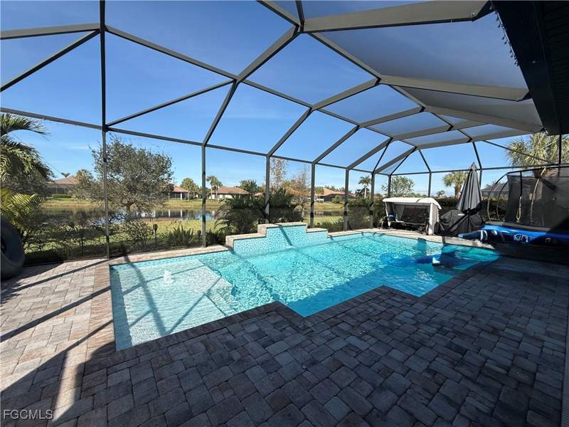 3 bedroom SingleFamilyResidence at 12580 Fairington Way, Hampton Park, Fort Myers — photo 3
